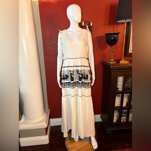 Devotion TWINS- Athens Off White and Black Patterned Dress. Size S